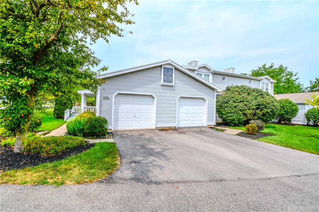 2201 Cinnabar Property Photo 3