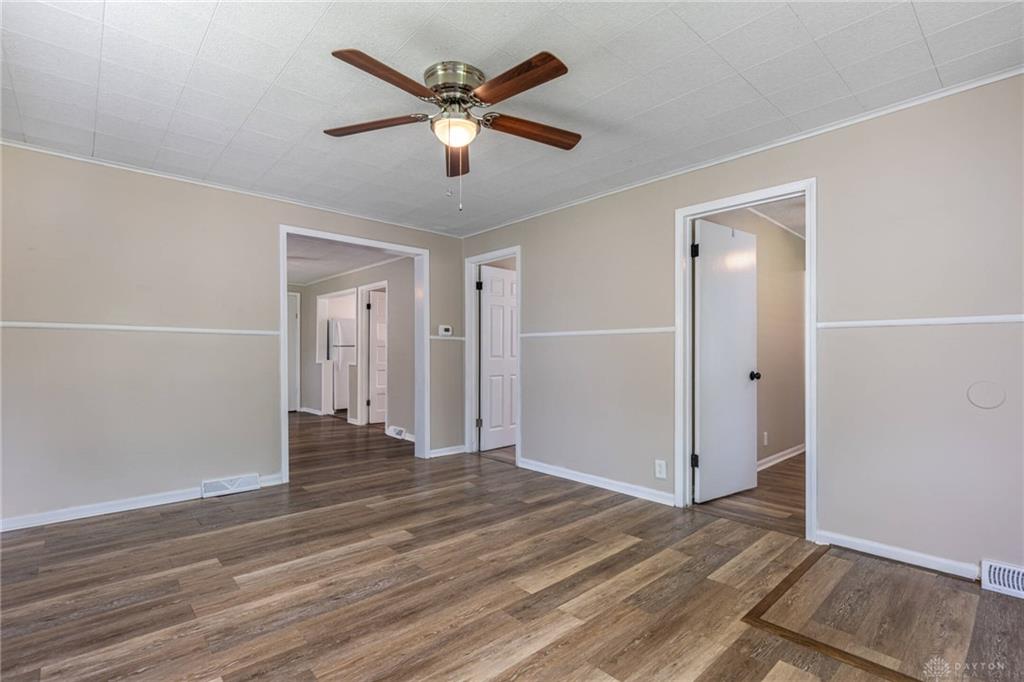 2832 Ferncliff Property Photo 4