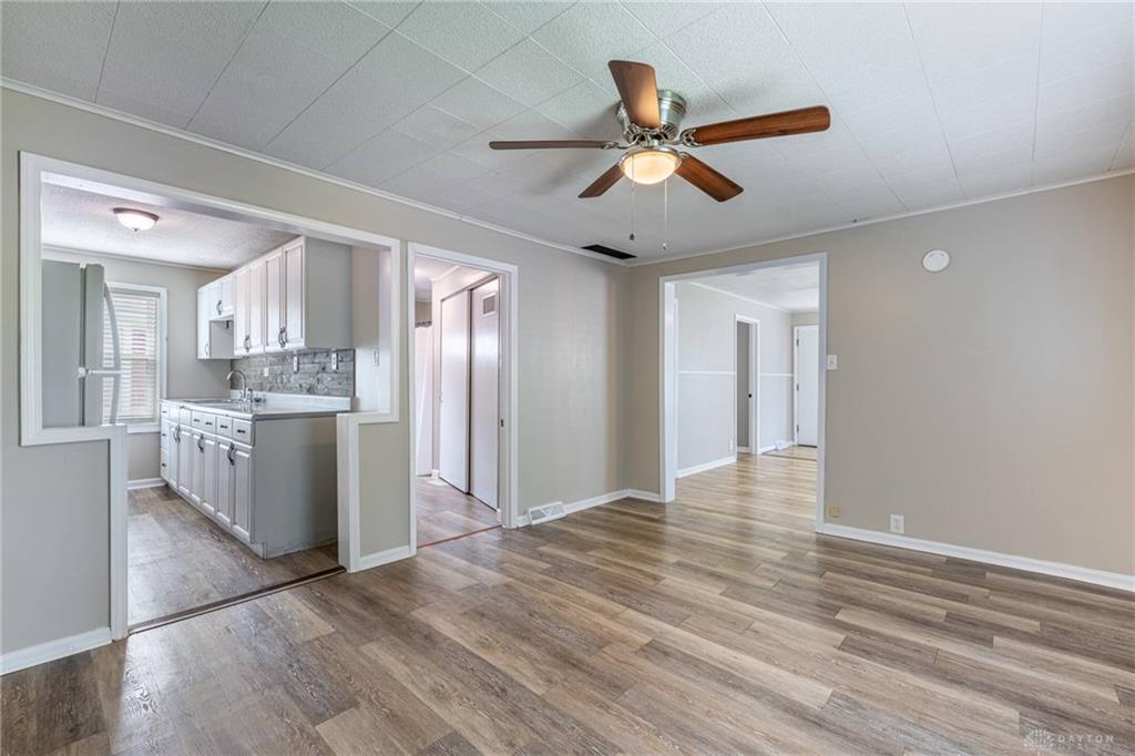 2832 Ferncliff Property Photo 8