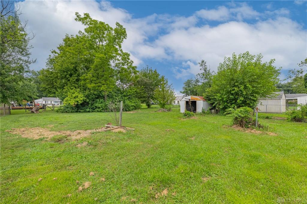 9423 Bruce Property Photo 12