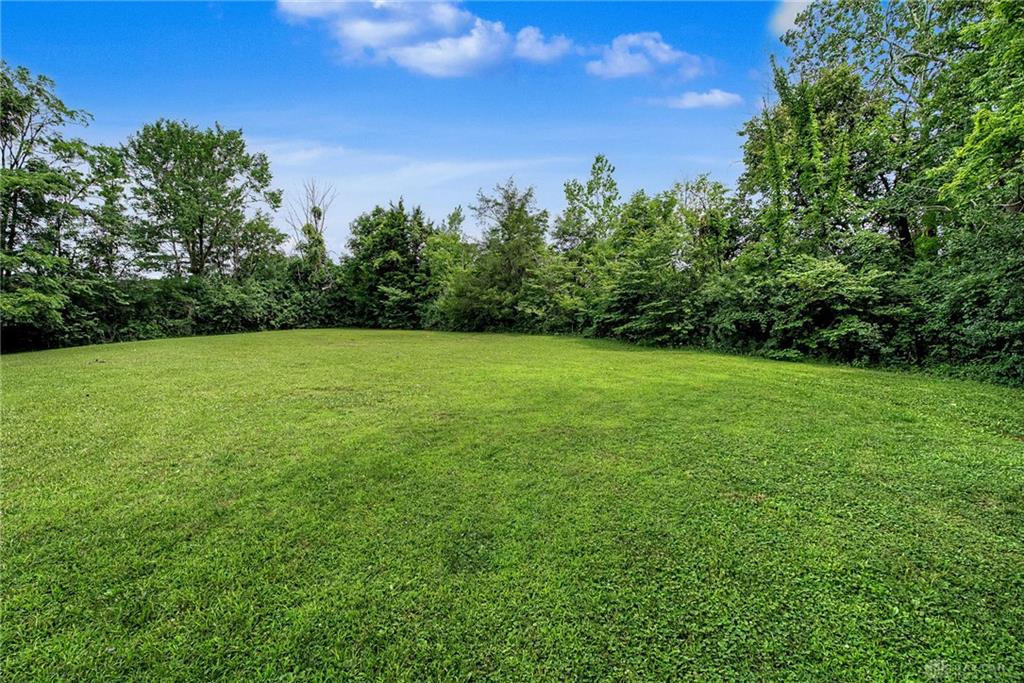 950 S Dixie Property Photo 3