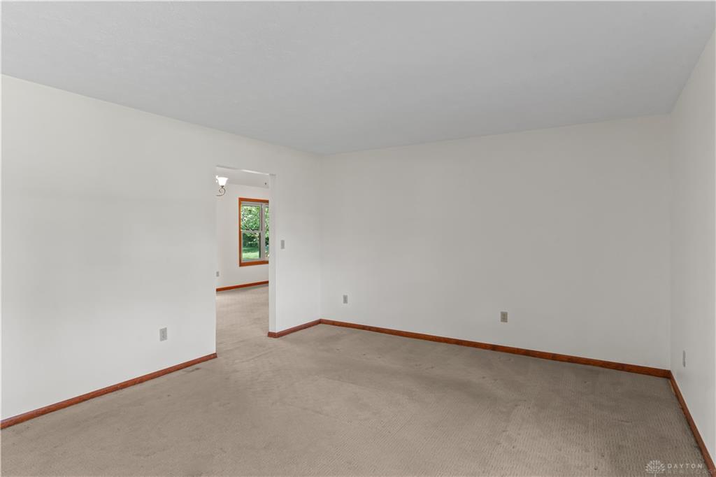 6436 Manete Property Photo 7