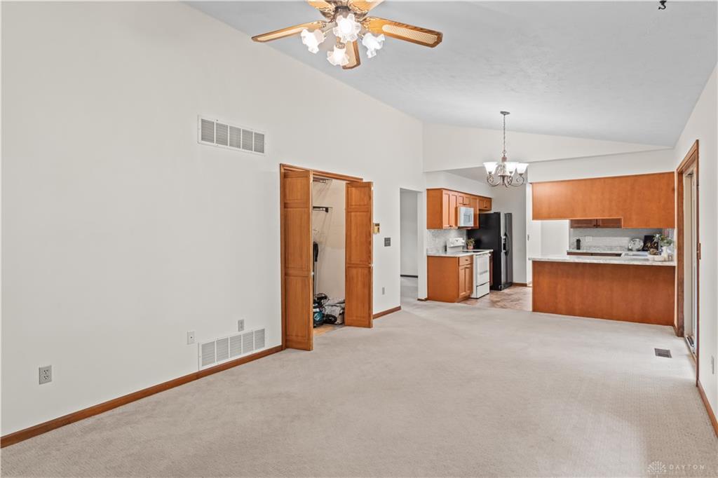 6436 Manete Property Photo 12