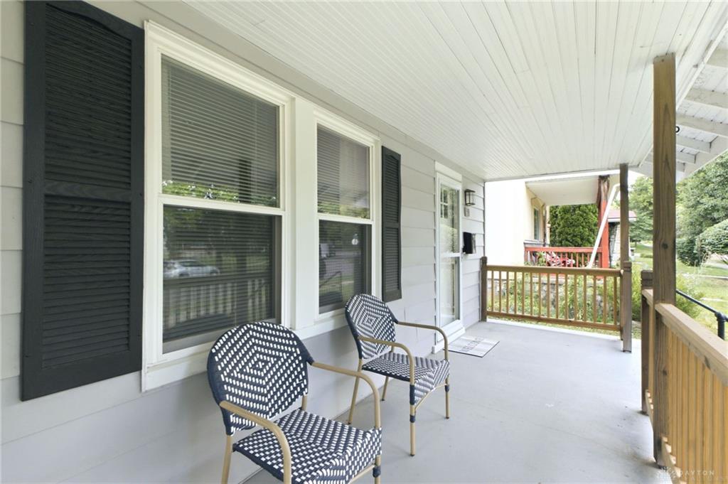 663 Greenlawn Property Photo 5