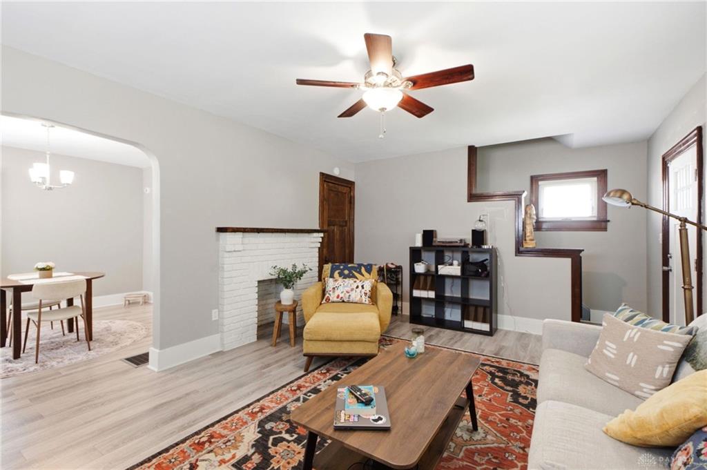 663 Greenlawn Property Photo 9