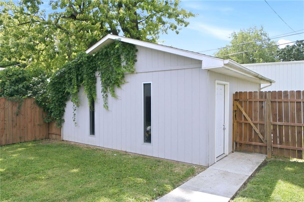 663 Greenlawn Property Photo 34