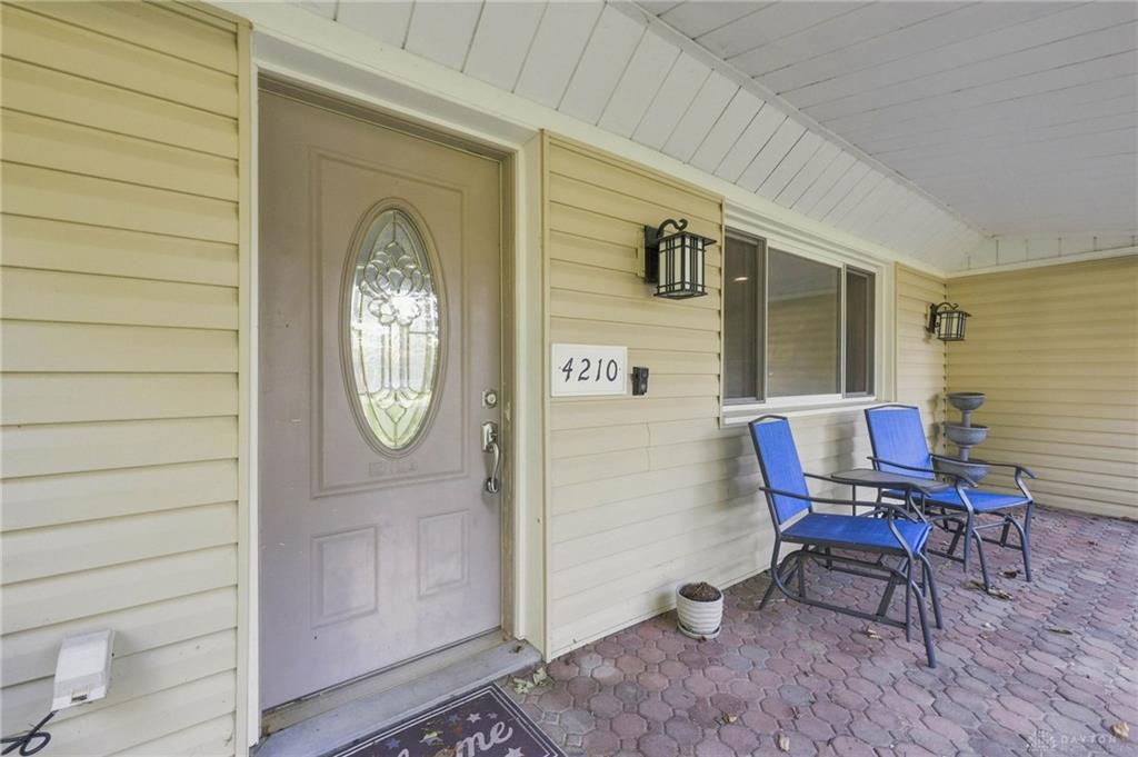 4210 White Oak Property Photo 5