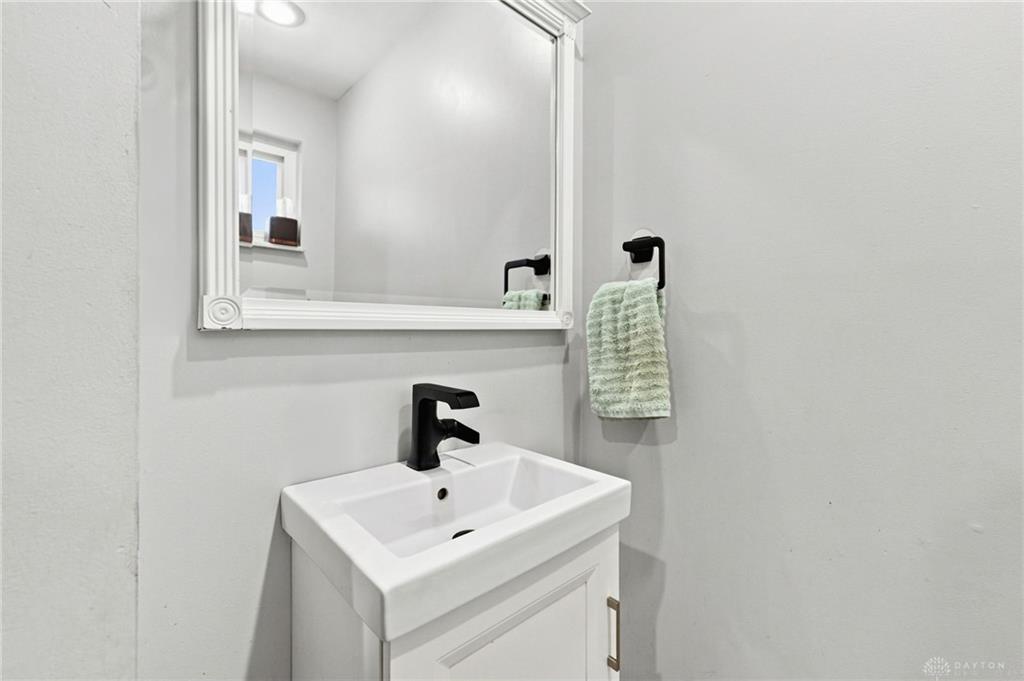 4210 White Oak Property Photo 15
