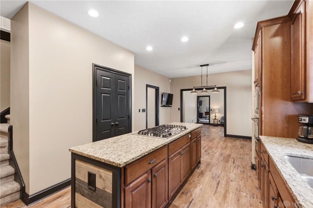 2054 Winding Brook Property Photo 26