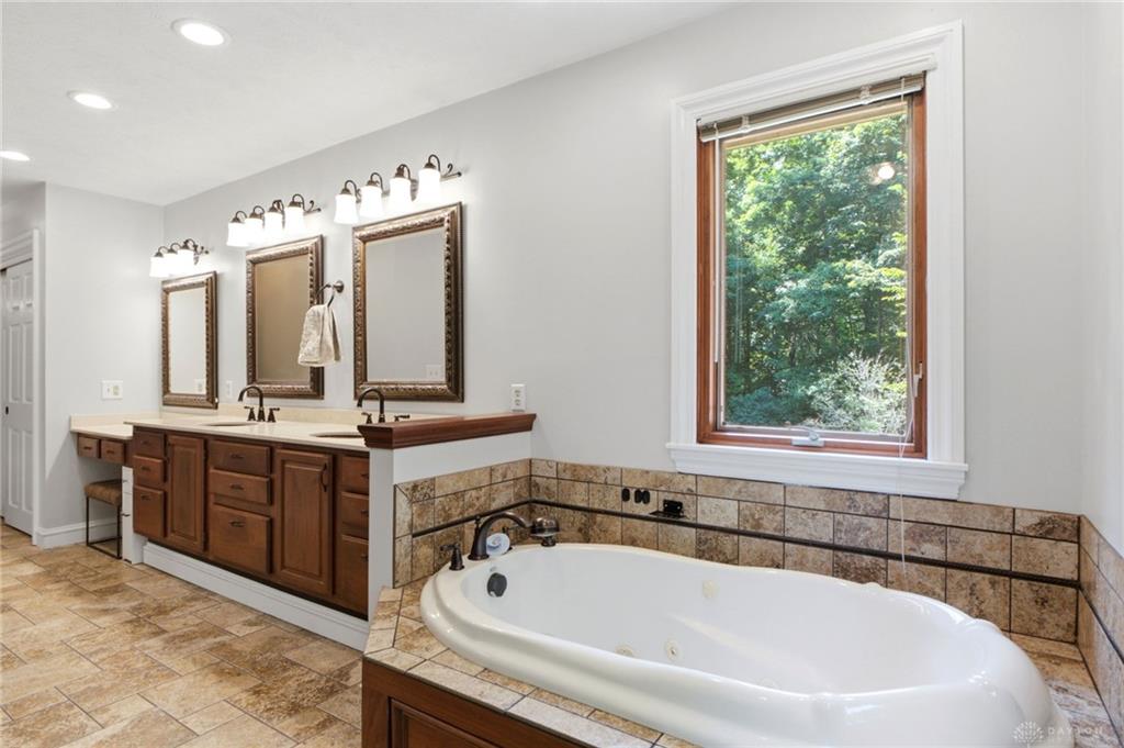 2054 Winding Brook Property Photo 38