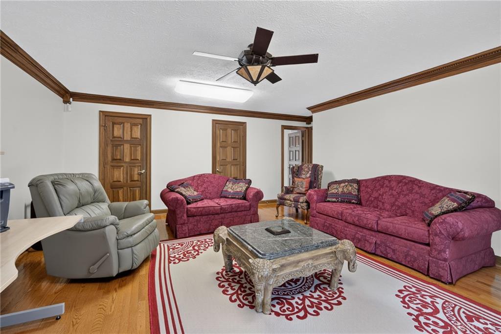 861 Kelsey Property Photo 28