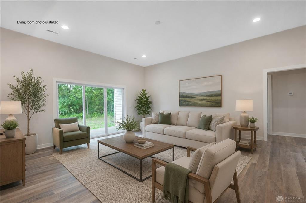 5427 Zachary Property Photo 6