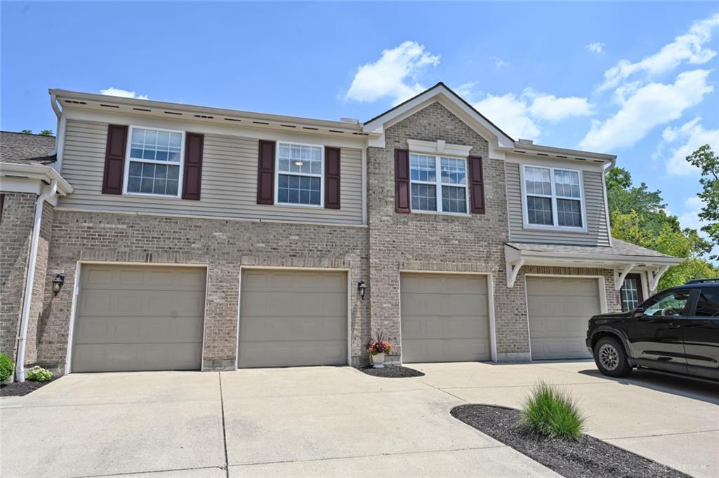 1064 Heritage Green Property Photo 1