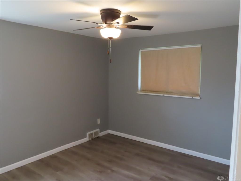 937 E Stroop Property Photo 4