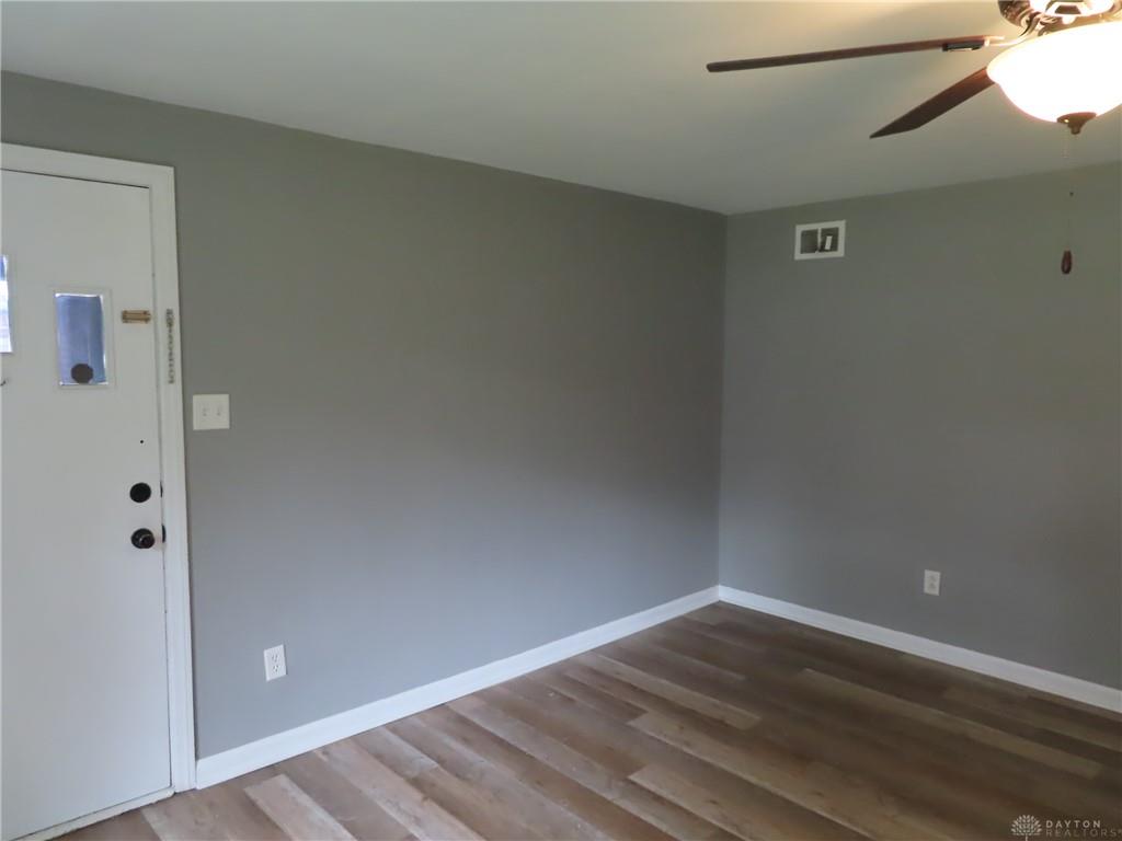 937 E Stroop Property Photo 5