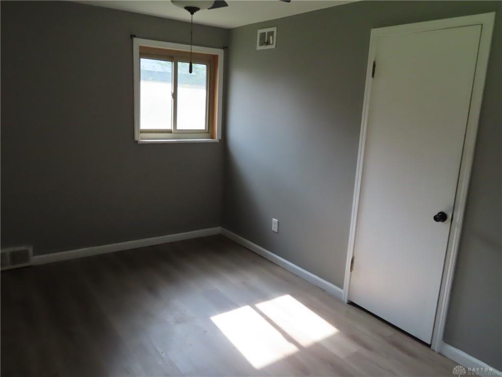 937 E Stroop Property Photo 11