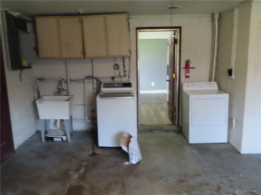 937 E Stroop Property Photo 18