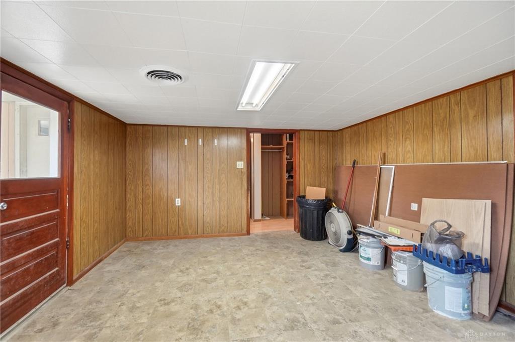 140 W Keller Property Photo 6