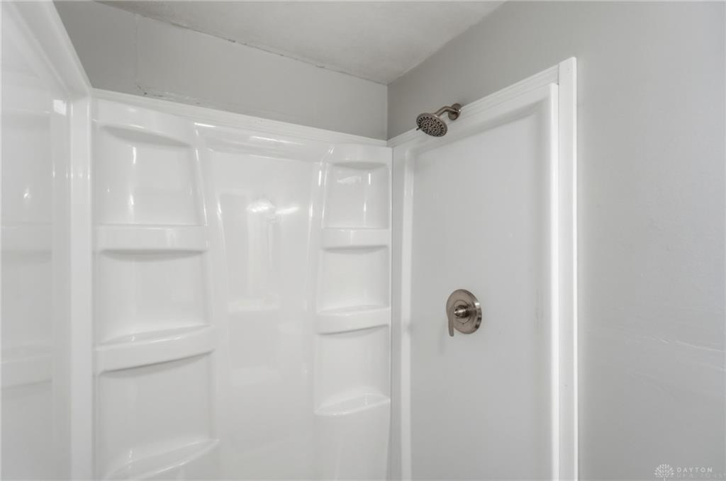 140 W Keller Property Photo 21