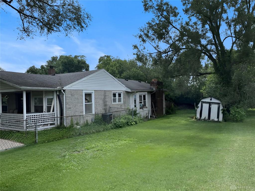 9533 Roberts