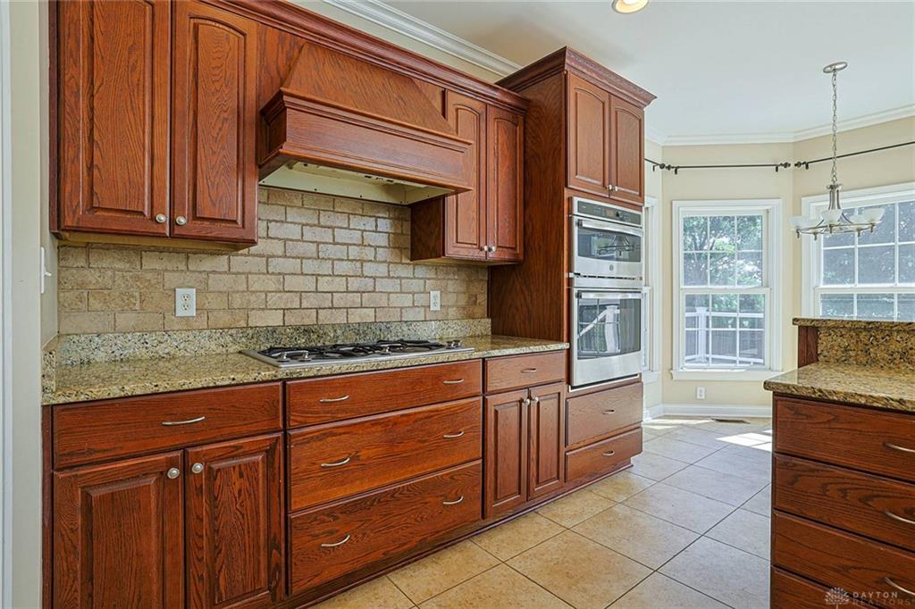7596 Woodbridge Property Photo 9