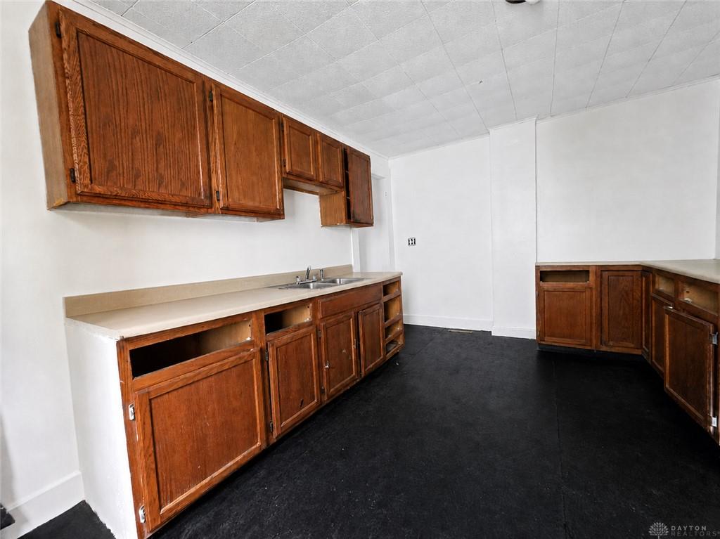 1325-1327 Clifton Property Photo 13