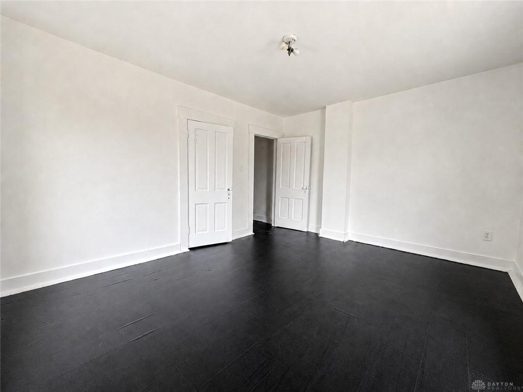 1325-1327 Clifton Property Photo 15
