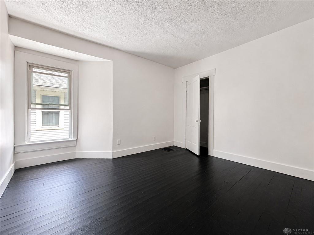 1325-1327 Clifton Property Photo 26