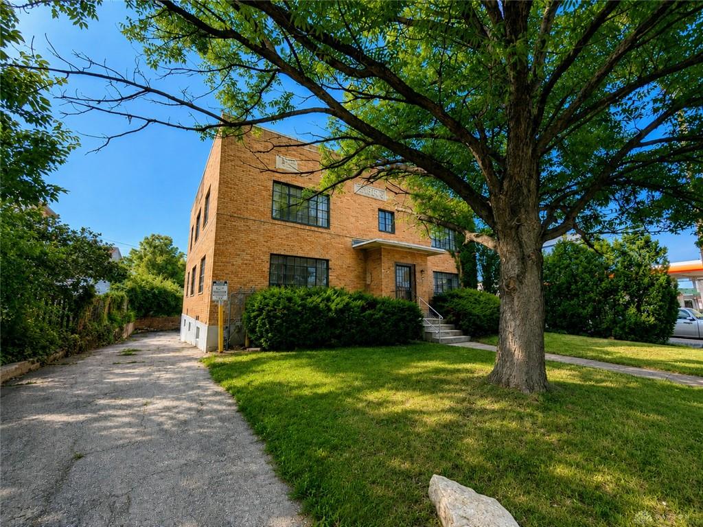 19 W Siebenthaler Property Photo 3