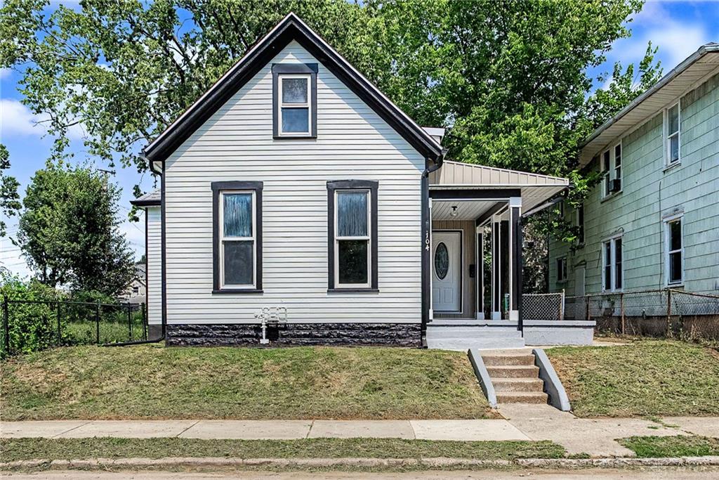 104 N Harbine Property Photo 1