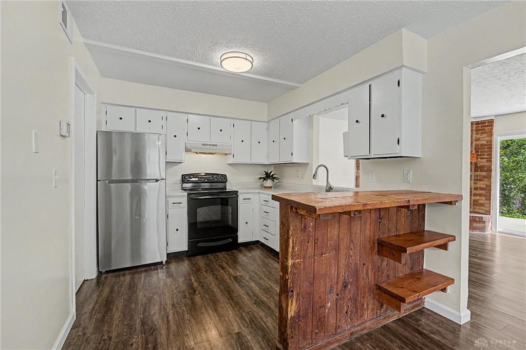 18 Highridge Property Photo 12