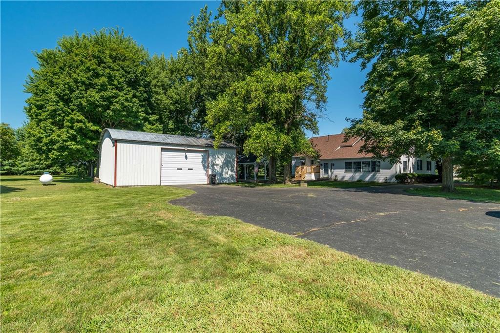 2990 Peebles Property Photo 9