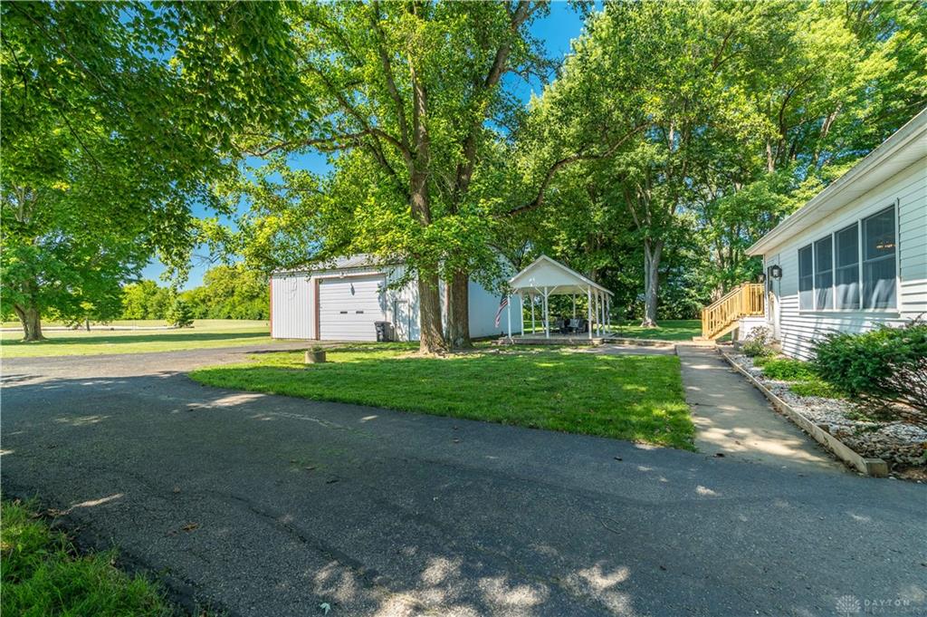 2990 Peebles Property Photo 10