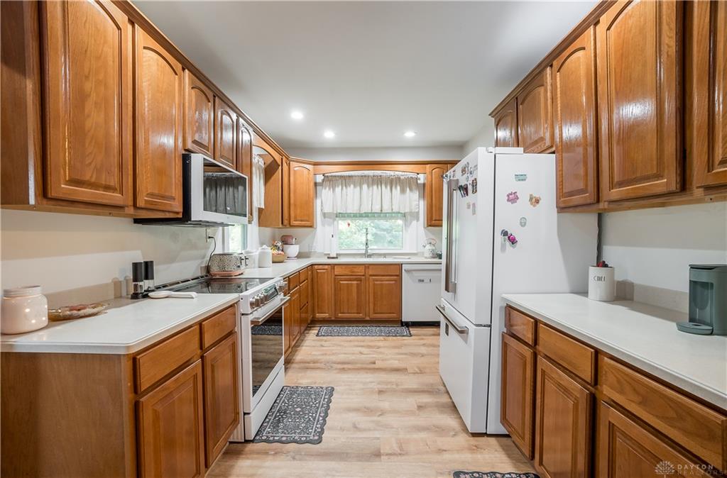 2990 Peebles Property Photo 40