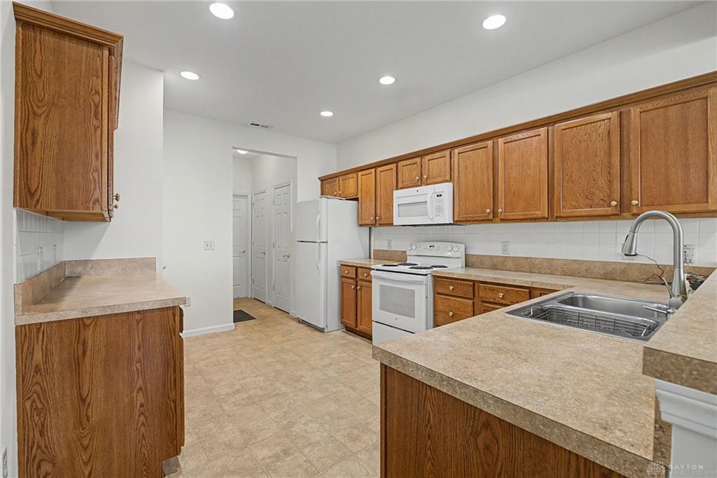 4694 Cobblestone Property Photo 14