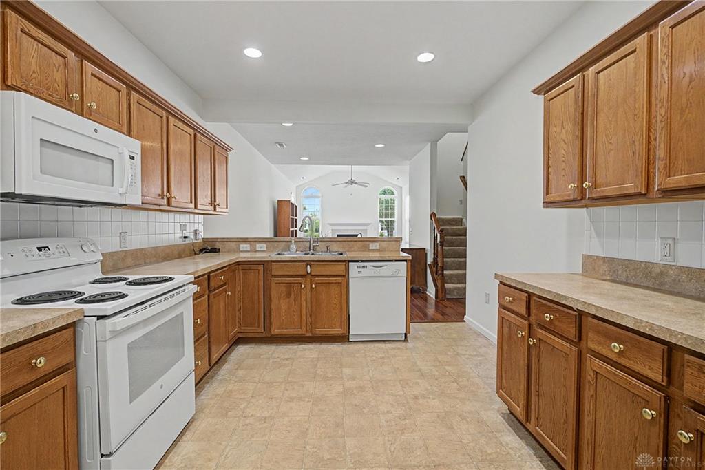 4694 Cobblestone Property Photo 17
