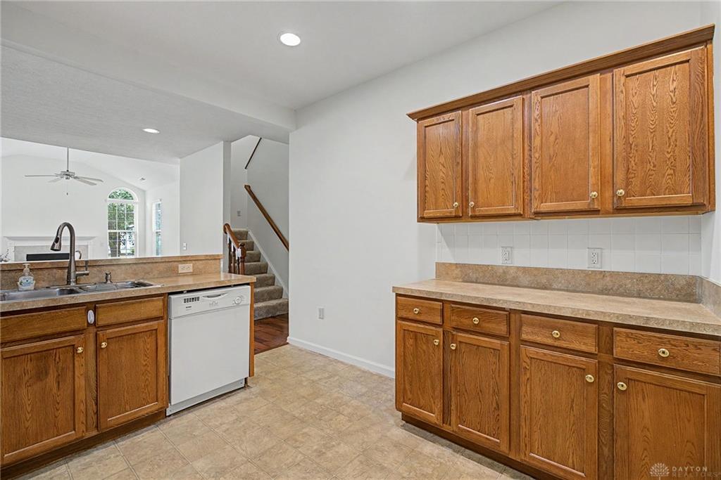 4694 Cobblestone Property Photo 18