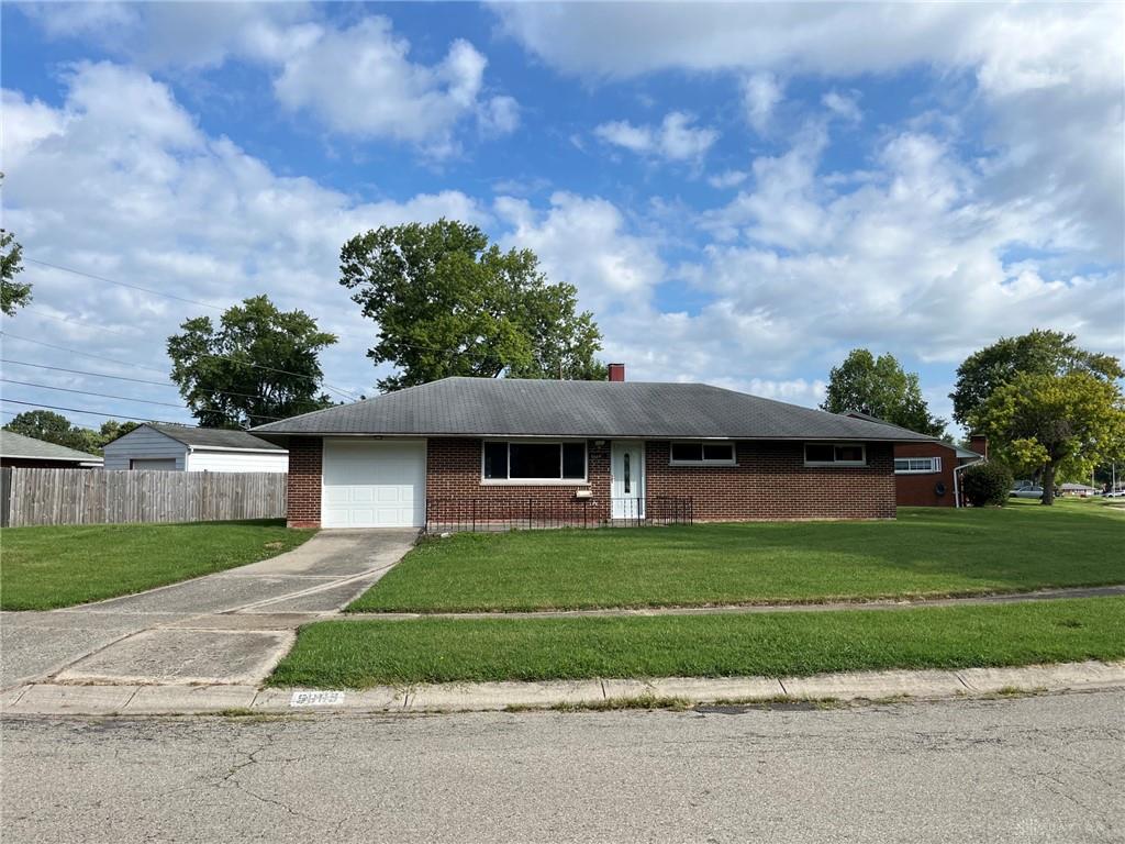 5669 Traymore Property Photo 2