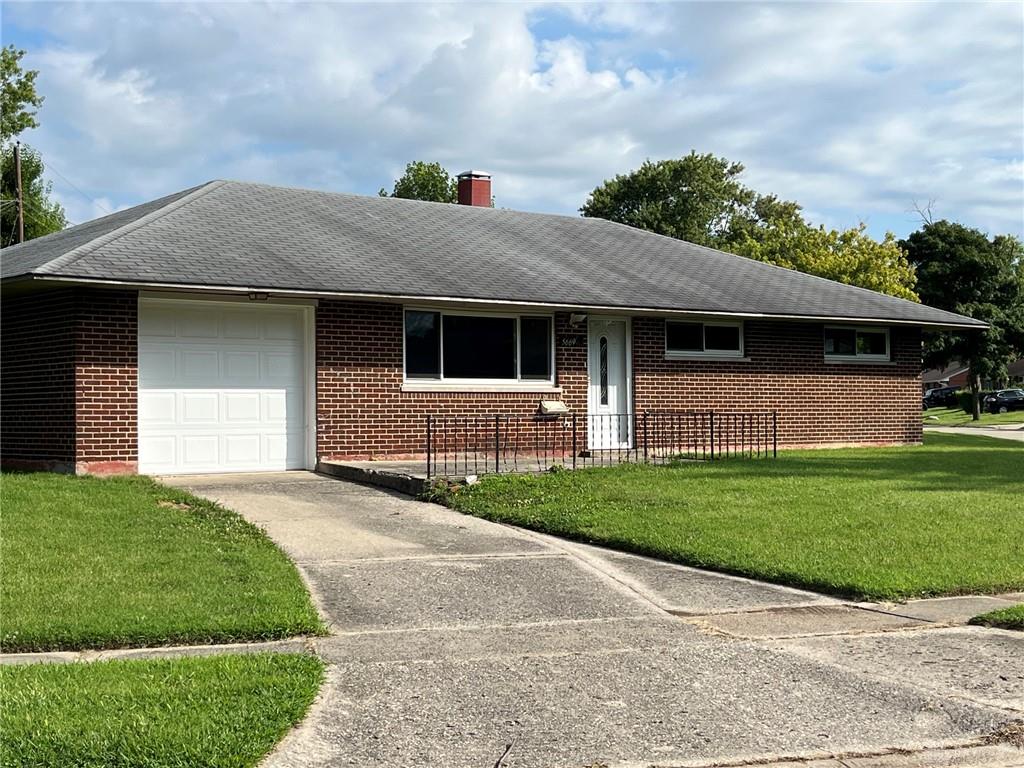 5669 Traymore Property Photo 3