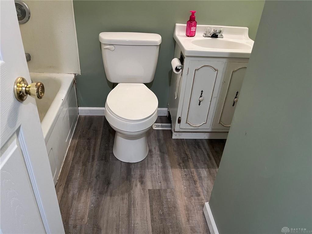 5669 Traymore Property Photo 11
