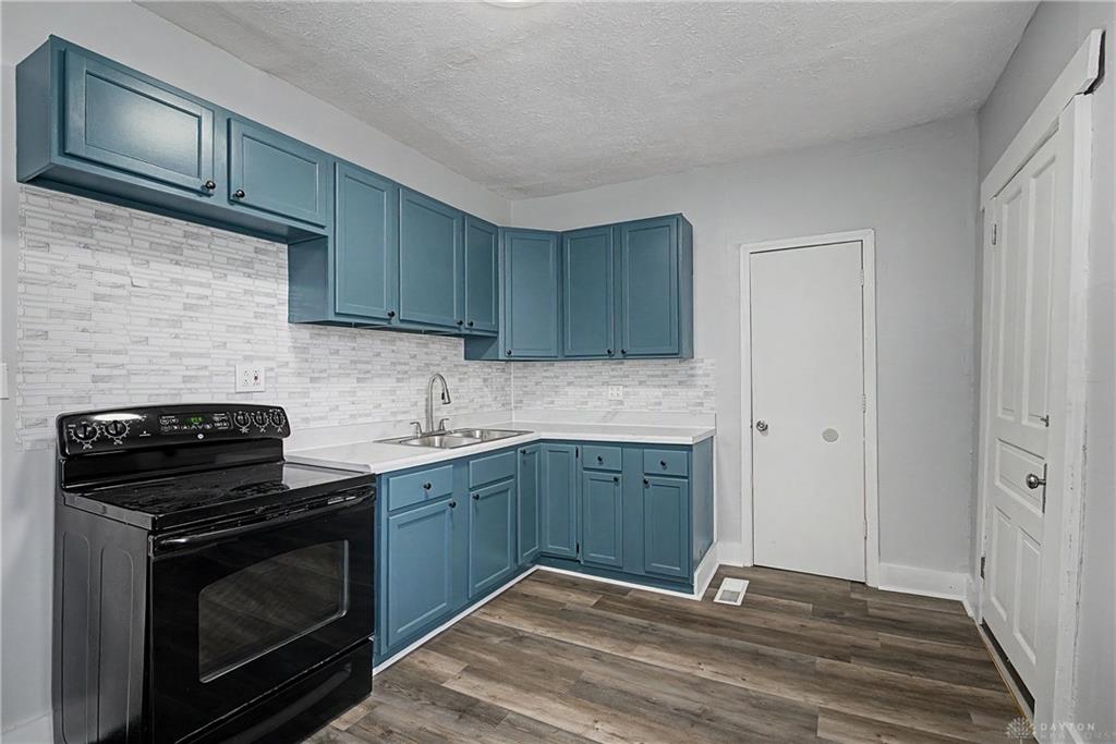 34 Mound Property Photo 16