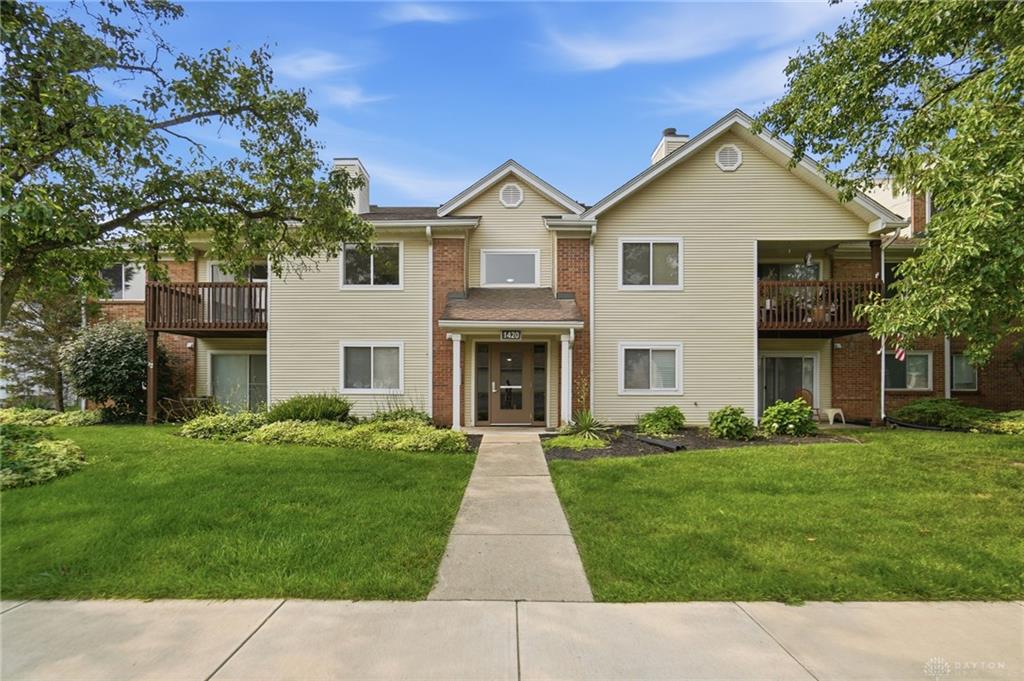 1420 Lake Pointe Property Photo 1
