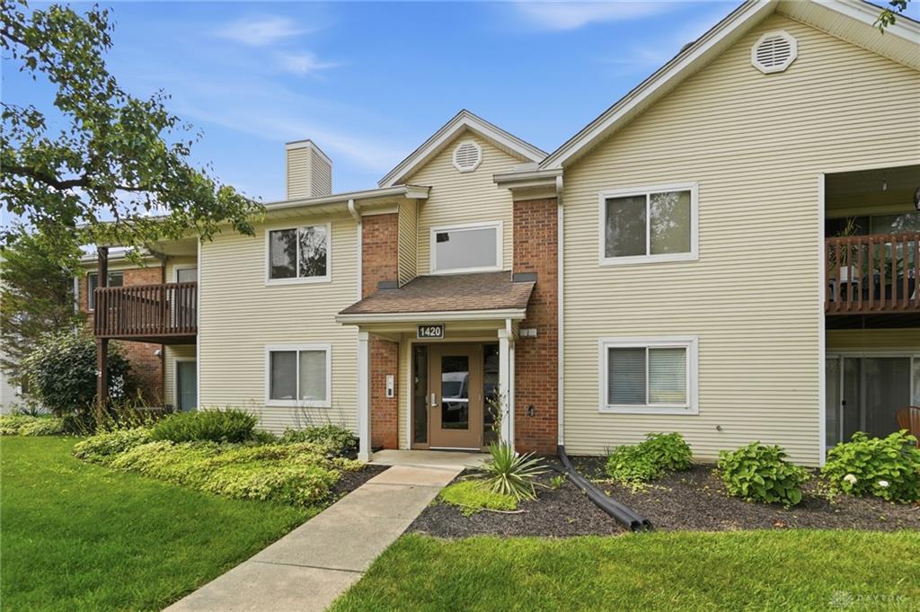 1420 Lake Pointe Property Photo 4