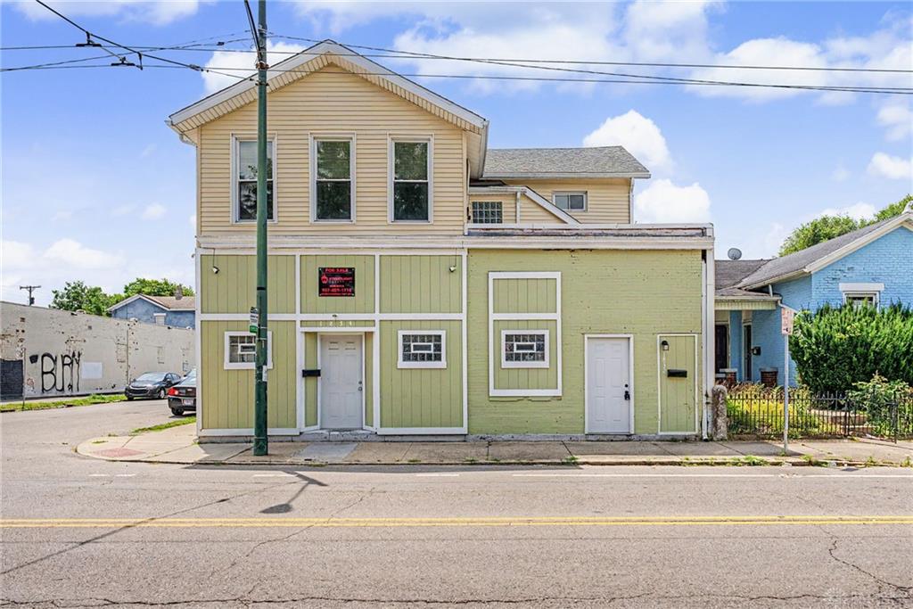 1834 E 5th St. Property Photo 1