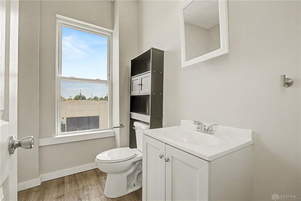 1834 E 5th St. Property Photo 19