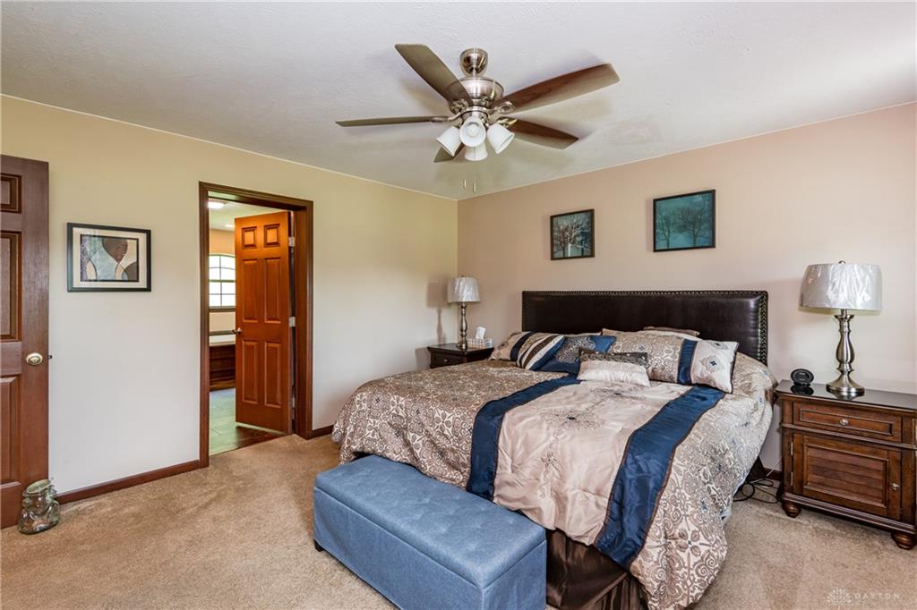 945 Ormsby Property Photo 16