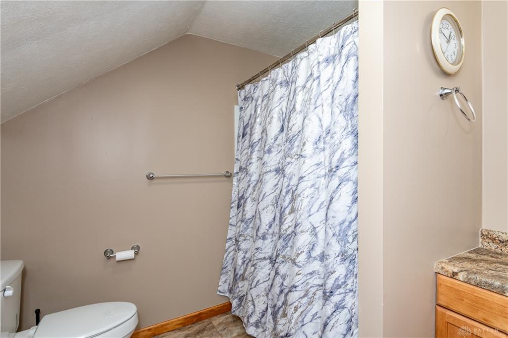 945 Ormsby Property Photo 41