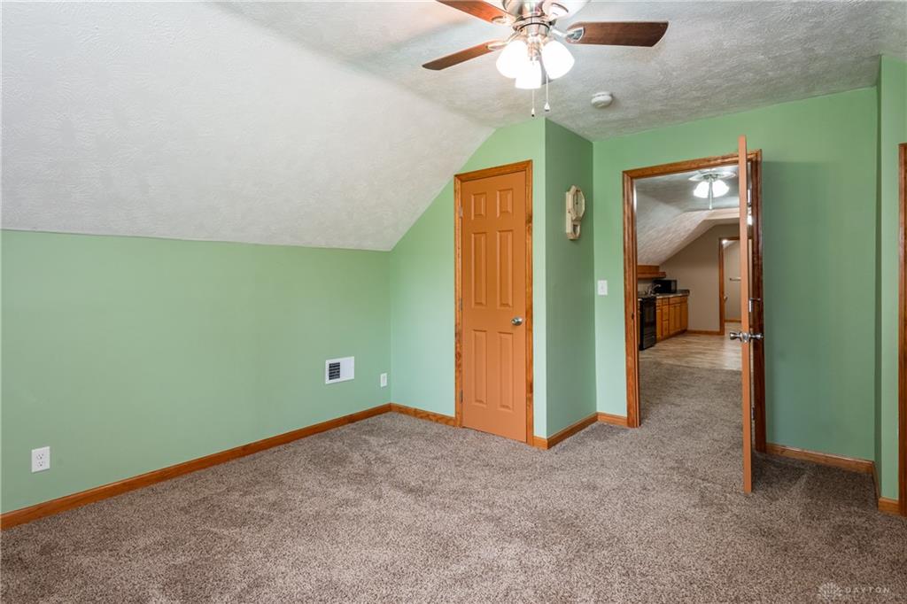 945 Ormsby Property Photo 44