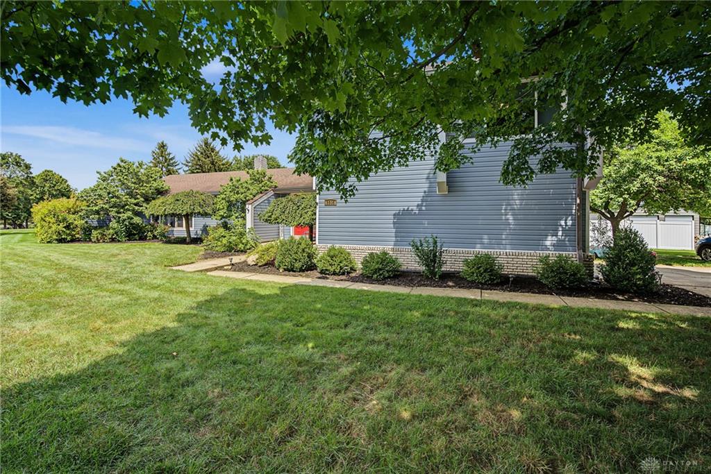 2605 Greenlawn Property Photo 3