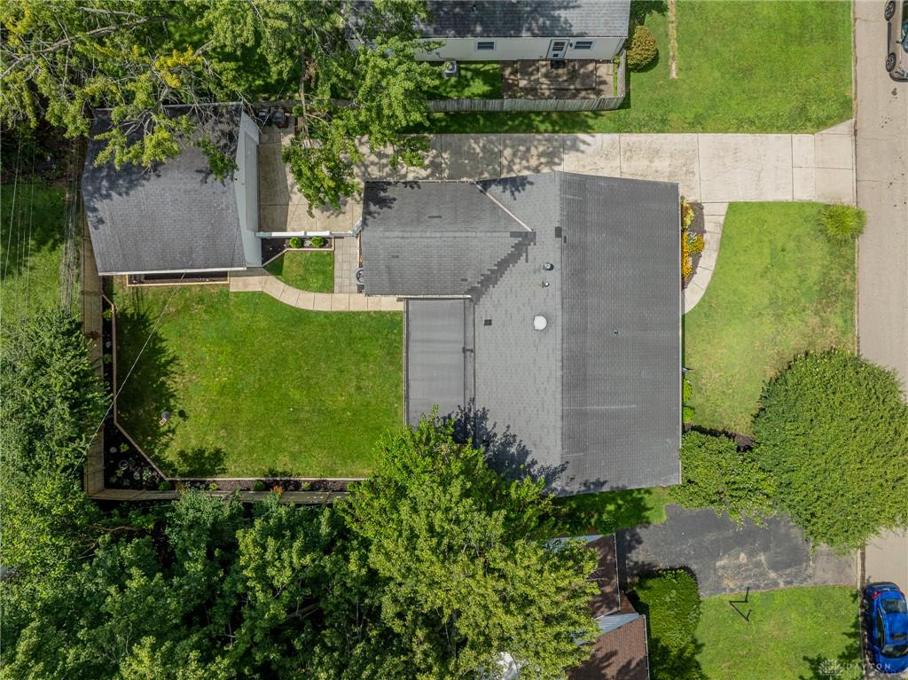 516 Earnshaw Property Photo 15
